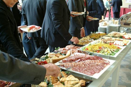 Traiteur l’événement - Traiteur mariage, cocktail, plateau repas et anniversaire à SAULT BRENAZ